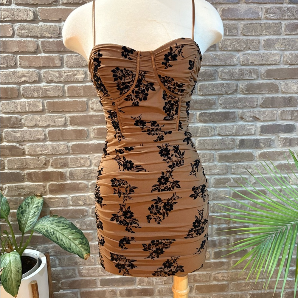 Forever 21 Tan and Black Floral Mini Dress. Size like XS